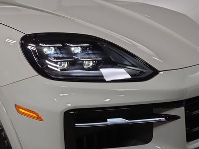2026 Porsche Cayenne Coupe - Photo 12