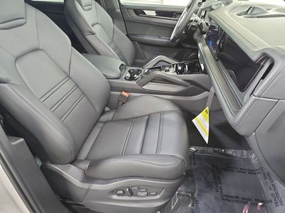 2026 Porsche Cayenne Coupe - Photo 27