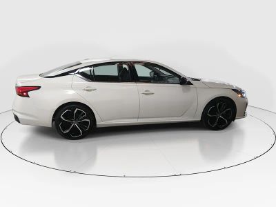 2024 Nissan Altima - Photo 8