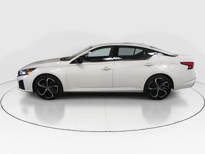 2024 Nissan Altima - Photo 4