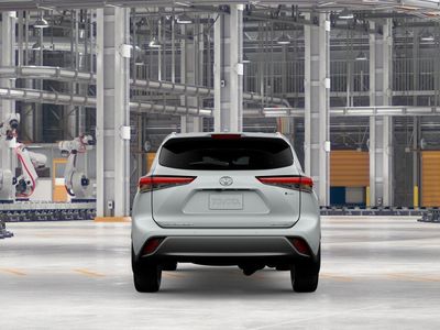 2026 Toyota Highlander Hybrid - Photo 8