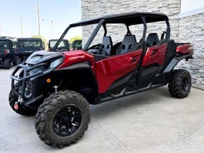 2025 Can-Am Commander MAX XT 700 - Photo 2