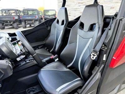 2025 Can-Am Commander MAX XT 700 - Photo 13