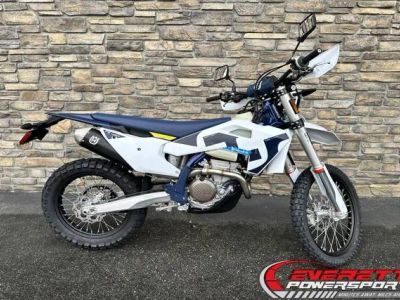 2026 Husqvarna® FE 350s — front three-quarter view