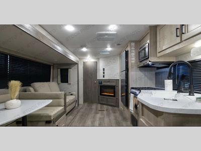 2026 Coachmen RV Catalina Legacy Edition - Photo 4