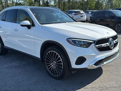 2025 Mercedes-Benz GLC - Photo 2