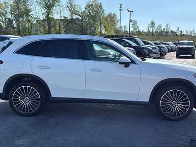 2025 Mercedes-Benz GLC - Photo 3