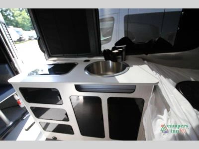 2025 Airstream Basecamp — photo 31 view