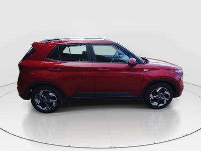 2025 Hyundai Venue - Photo 8
