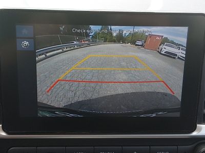 2025 Hyundai Venue - Photo 16