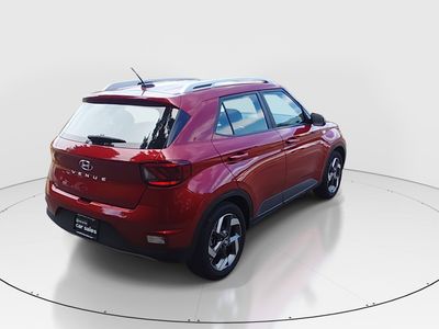 2025 Hyundai Venue - Photo 7
