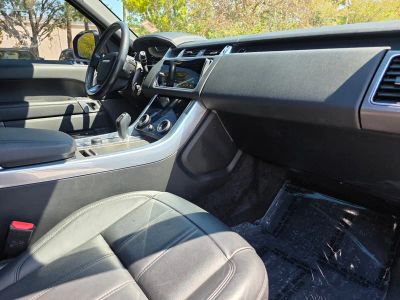 2022 Land Rover Range Rover Sport — photo 9 view