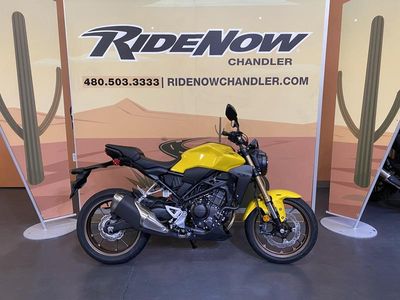 2025 Honda CB300R - Photo 5