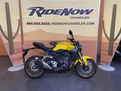 2025 Honda CB300R - Photo 4