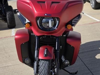 2025 Indian Motorcycle Roadmaster PowerPlus Dark Horse 112 w/PowerBand Sunset Red Smoke - Photo 4