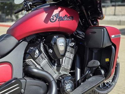 2025 Indian Motorcycle Roadmaster PowerPlus Dark Horse 112 w/PowerBand Sunset Red Smoke - Photo 12