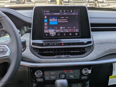 2026 Jeep Compass — photo 16 view