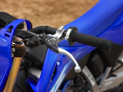 2027 Yamaha YZ250 — photo 9 view