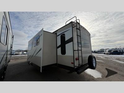 2015 Jayco WHITE HAWK ULTRA LITE — interior view