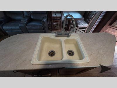 2015 Jayco WHITE HAWK ULTRA LITE — photo 44 view