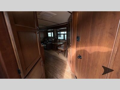 2015 Jayco WHITE HAWK ULTRA LITE — photo 16 view