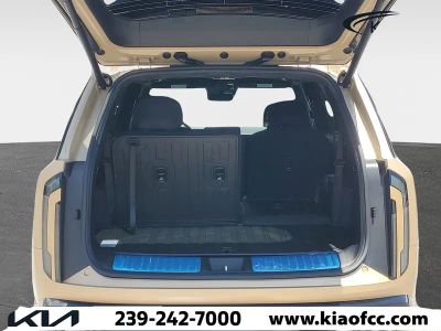 2027 Kia Telluride — photo 10 view