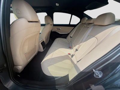 2021 BMW 3 Series — photo 23 view