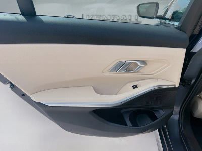 2021 BMW 3 Series — photo 25 view