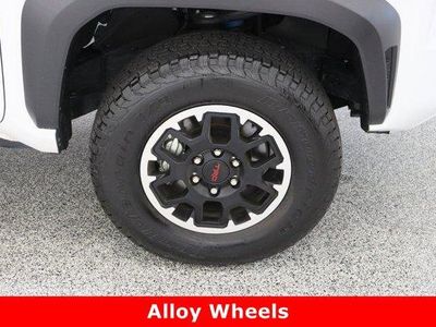 2025 Toyota Tacoma 4WD - Photo 5