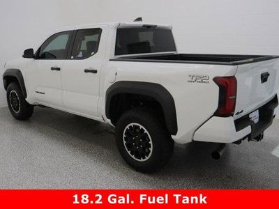 2025 Toyota Tacoma 4WD - Photo 9