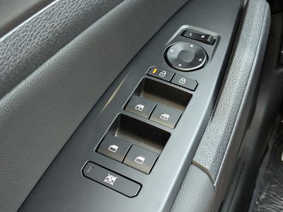 2026 Kia Sportage — photo 30 view