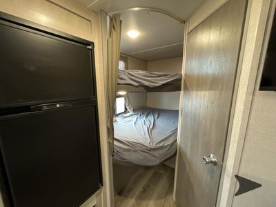 2022 Coachmen RV Catalina Summit Series 7 - Photo 35