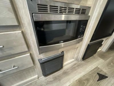 2022 Coachmen RV Catalina Summit Series 7 - Photo 33