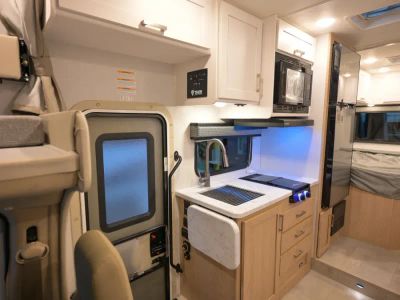 2026 Thor Motor Coach FREEDOM ELITE — photo 8 view