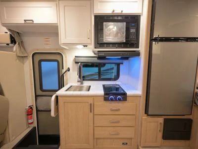2026 Thor Motor Coach FREEDOM ELITE — photo 9 view