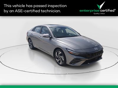 2025 Hyundai Elantra Limited IVT — front three-quarter view