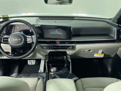 2026 Kia Sorento Hybrid — photo 32 view