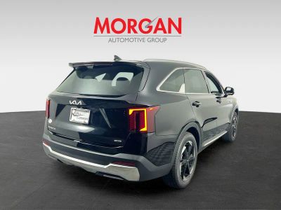 2026 Kia Sorento Hybrid — rear three-quarter view