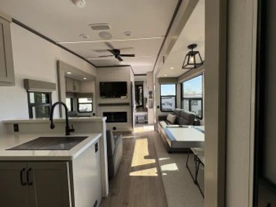 2025 Palomino Columbus - Photo 32