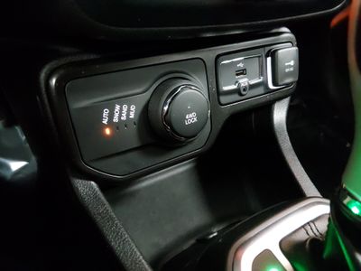 2023 Jeep Renegade - Photo 17
