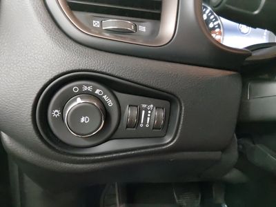 2023 Jeep Renegade - Photo 13
