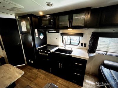 2022 Forest River Cherokee Grey Wolf - Photo 6