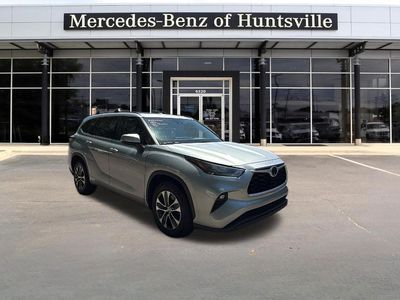 2020 Toyota Highlander - Photo 1