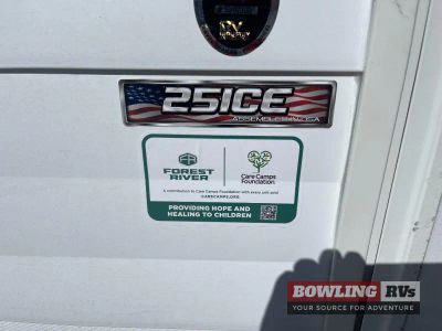 2027 Wildwood X-Lite 25ICE — photo 8 view