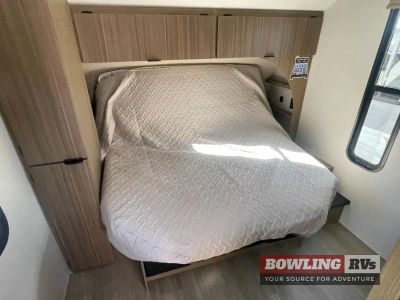 2027 Wildwood X-Lite 25ICE — photo 26 view