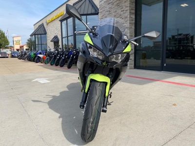 2026 Kawasaki Ninja 650 - Photo 3