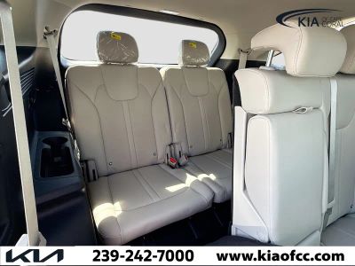 2026 Kia Sorento — photo 18 view