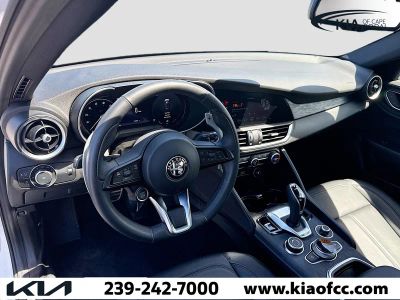 2024 Alfa Romeo Giulia — photo 23 view
