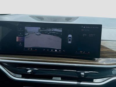2025 BMW X5 — photo 10 view