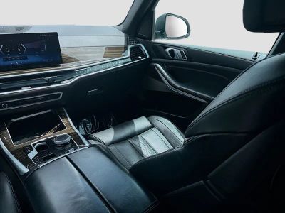 2025 BMW X5 — photo 19 view